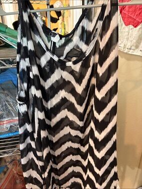 Deb Black & White Zigzag Sleeveless Sheer See-through Tank Top